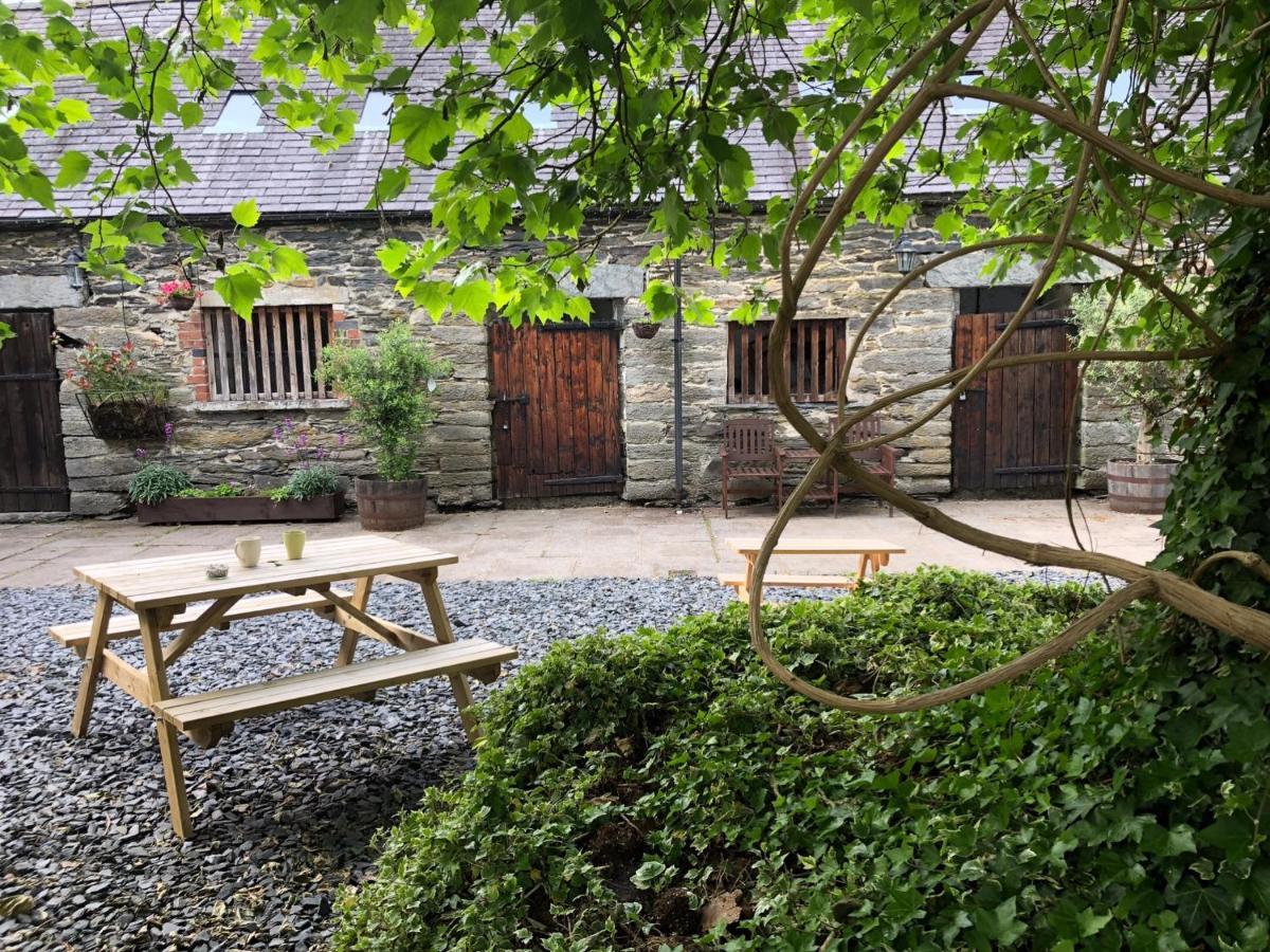 Bryn Melyn Farm Cottages 발라 외부 사진