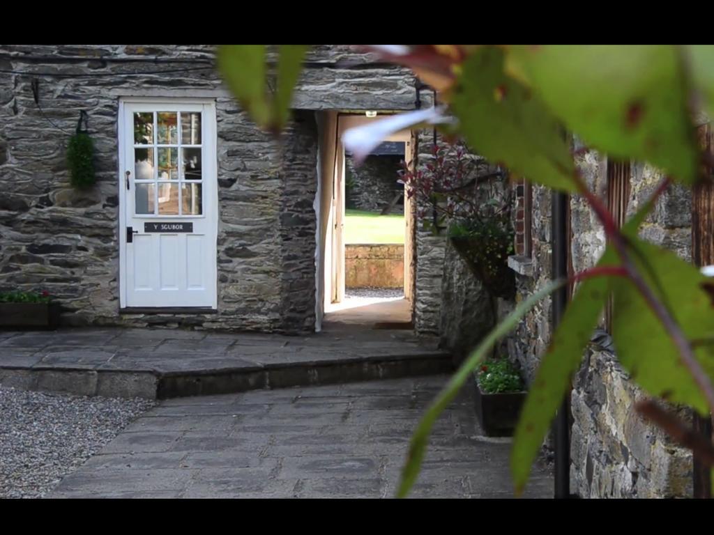Bryn Melyn Farm Cottages 발라 외부 사진
