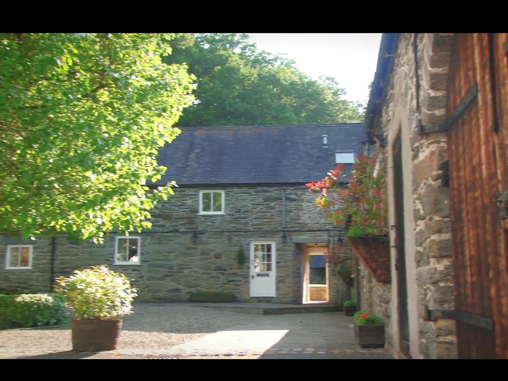 Bryn Melyn Farm Cottages 발라 외부 사진